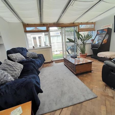 The Homestay Get Away Margate Esterno foto