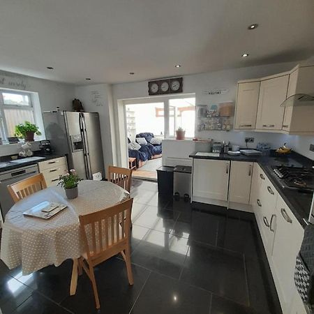 The Homestay Get Away Margate Esterno foto